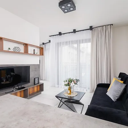 Апартаменты Modern Old Town Cracow By Renters Краков