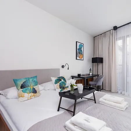 Apartment Modern Old Town Cracow By Renters Krakow