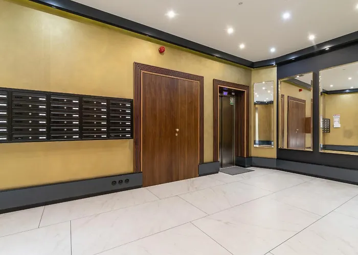 Апартаменты Modern Old Town Cracow By Renters Краков