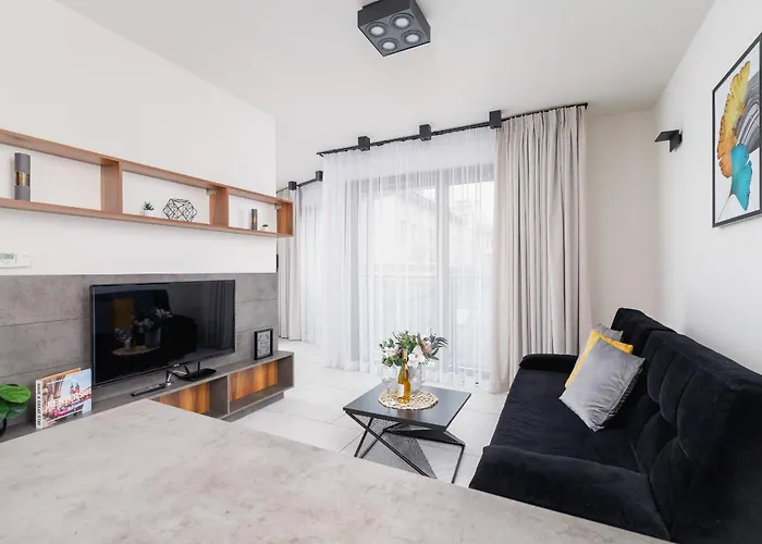 Апартаменты Modern Old Town Cracow By Renters Краков